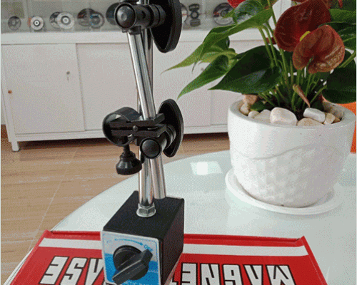 CHÂN ĐẾ TỪ XOAY